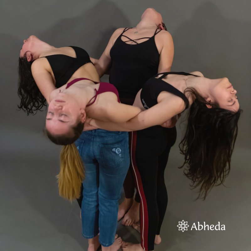 Abheda Yoga Academy - Cursuri de yoga